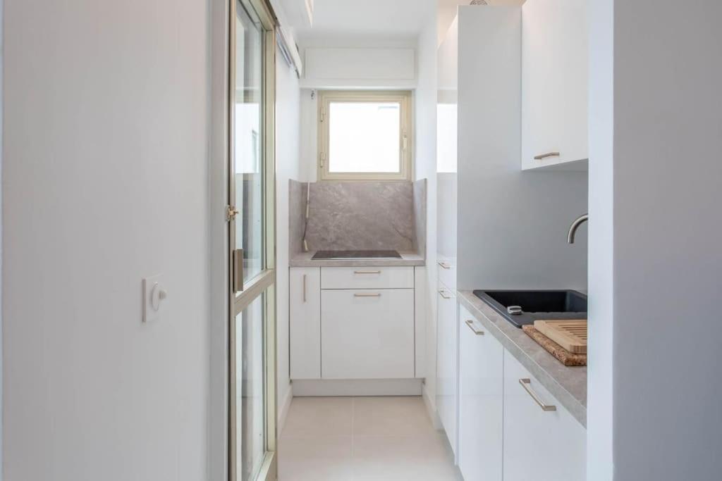 Lumineux Avec Apercu Pointe Croisette Appartement Cannes