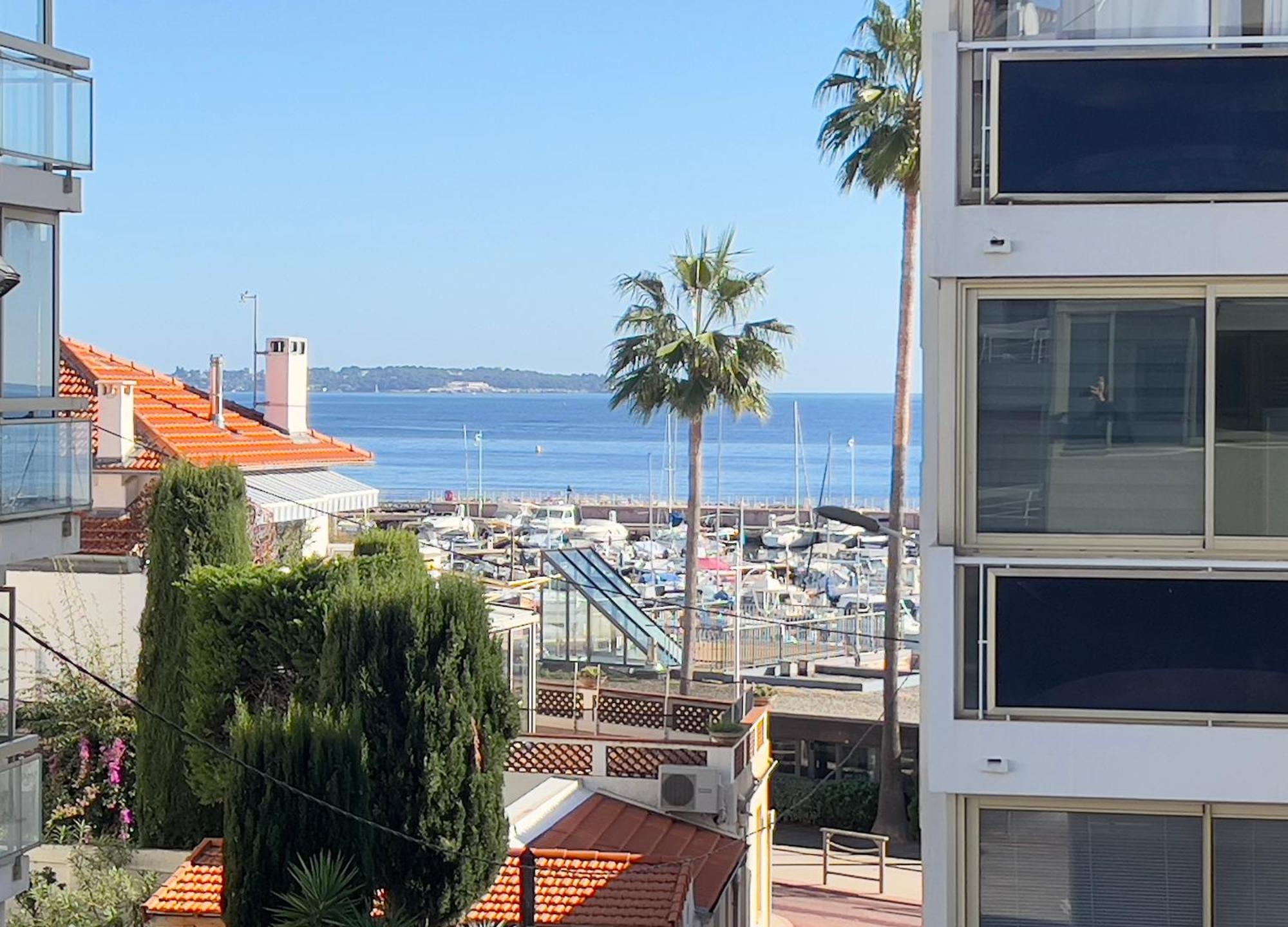 Lumineux Avec Apercu Pointe Croisette Appartement *